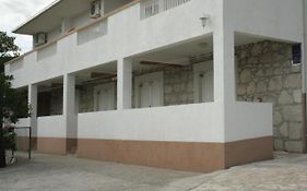 Apartments with a parking space Gradac, Makarska - 11332